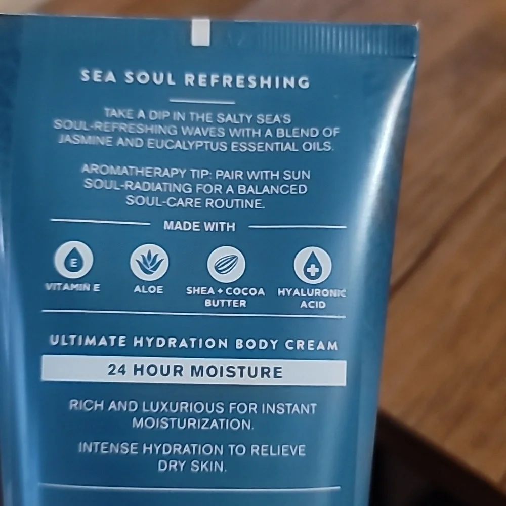 Bath and body works aromatherapy jasmine eucalyptus body cream lotion SEA